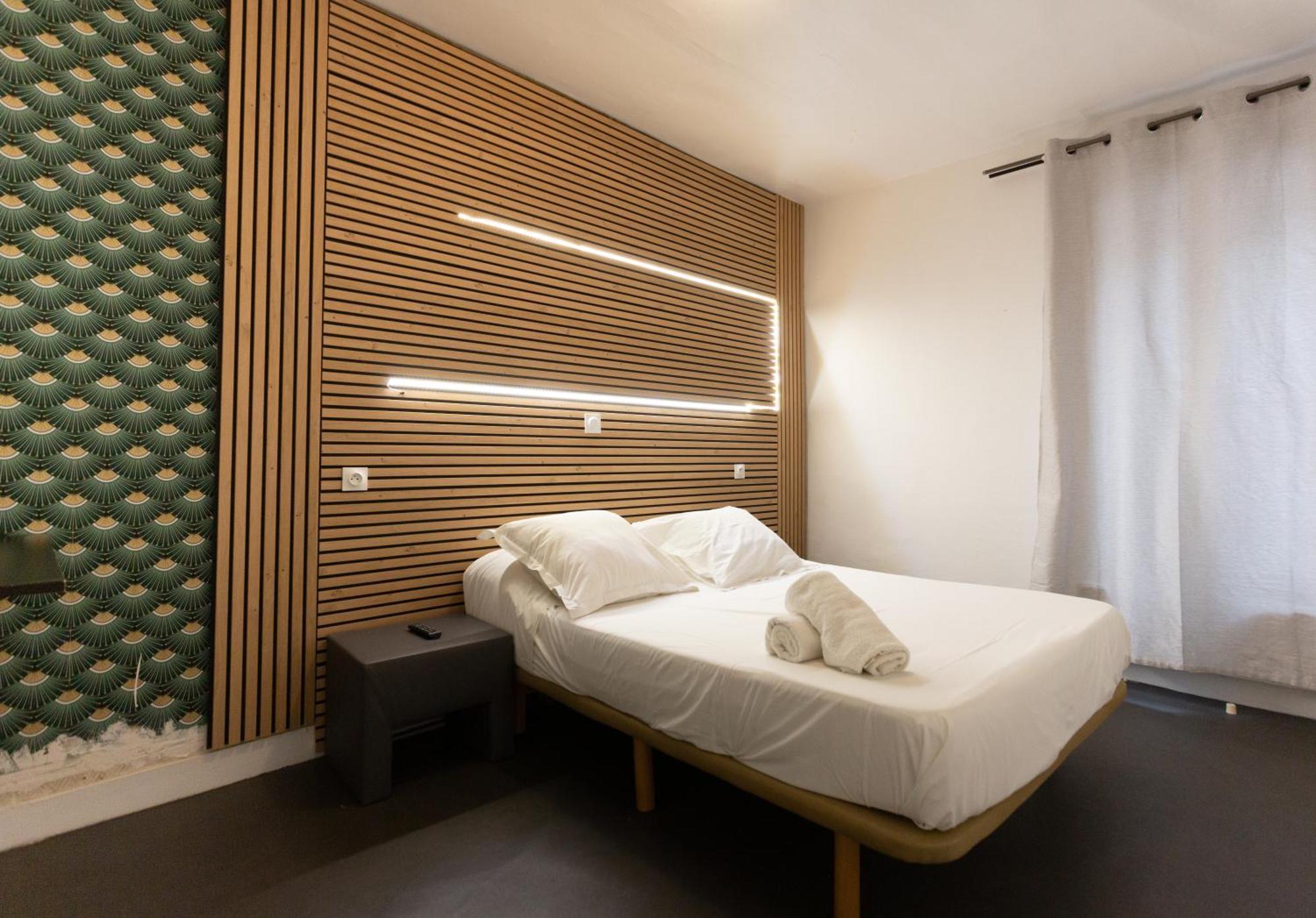 Hotel Europe Blv ปารีส ภายนอก รูปภาพ